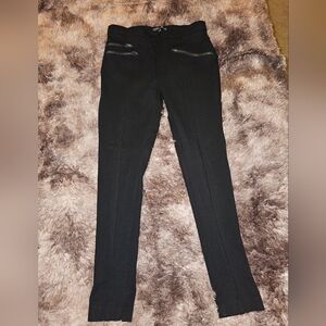 Romeo & Juliet Stylish Black Pants with Zipper Details
